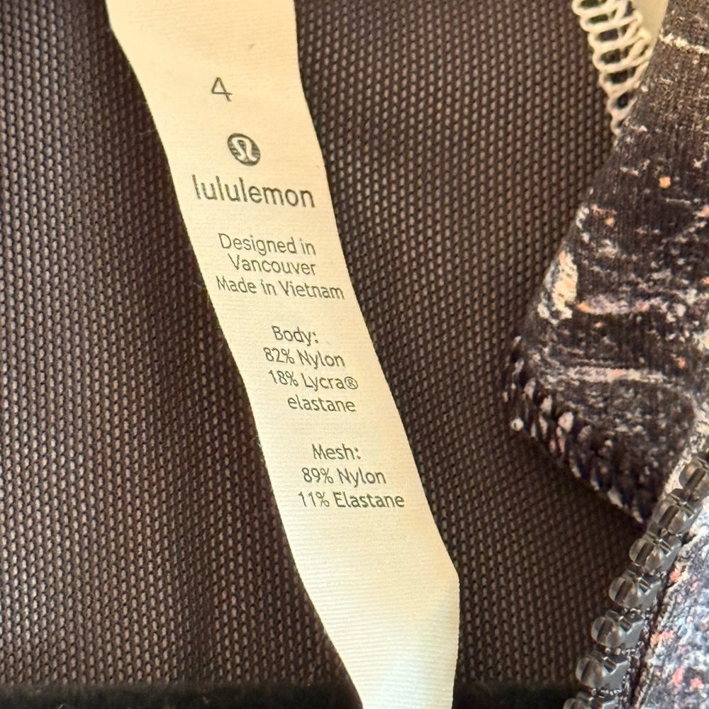 Lululemon Define Jacket - Picture 4 of 4